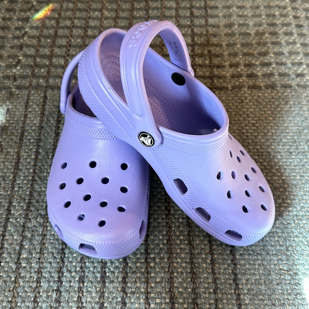 NWOT women’s purple crocs.